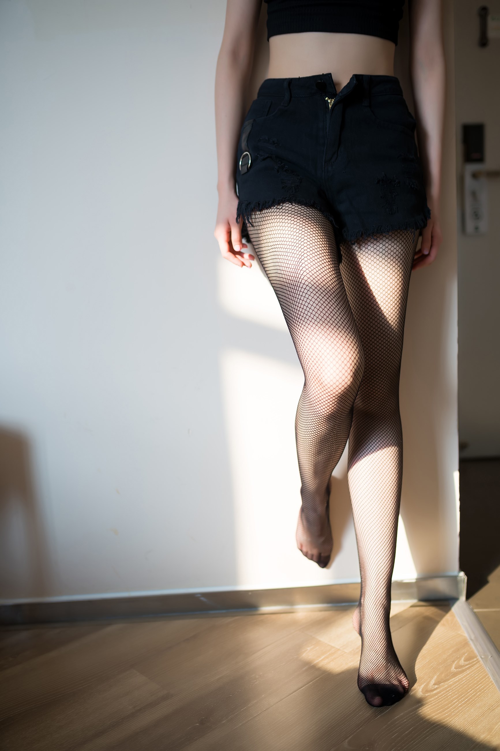 91chigua夜色诱惑集:在低语中捕捉每一则都市中禁断黑料散发的撩人魅力